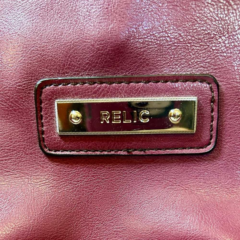 Vintage Relic Shoulder Bag ~ Eggplant/Silver - Picture 7 of 13